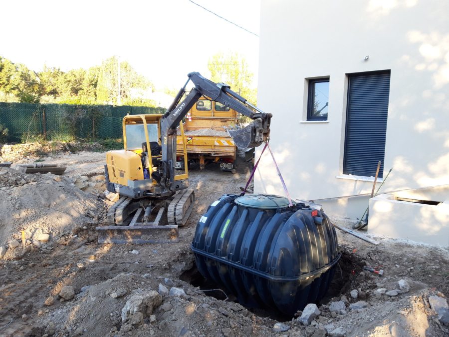 Pose d'une microstation sur Belcodène en décembre 2022